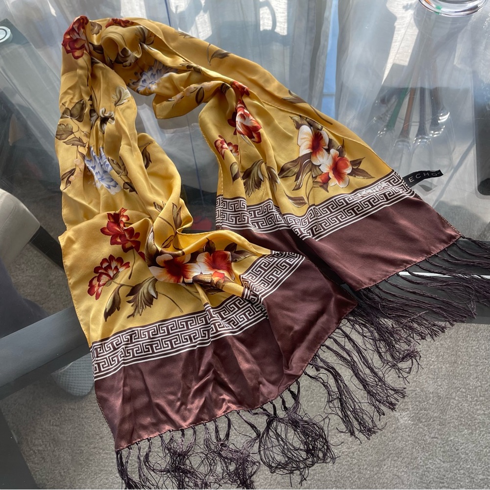 VINTAGE ECHO Floral Women’s Scarf  100% Rectangle‎ Fringe Feminine Yellow Brown